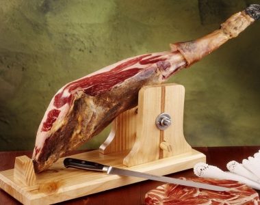 đùi lợn muối Iberico