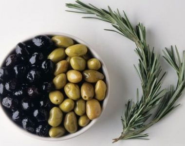 quả oliu đen hay xanh tốt hơn